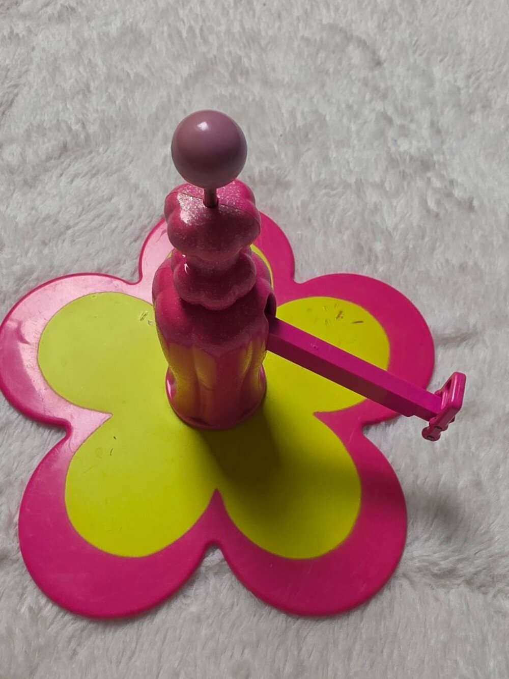 Vintage 2003 Polly Pocket Dazzlin Pet Show Spinner Base Flower Platform B7081